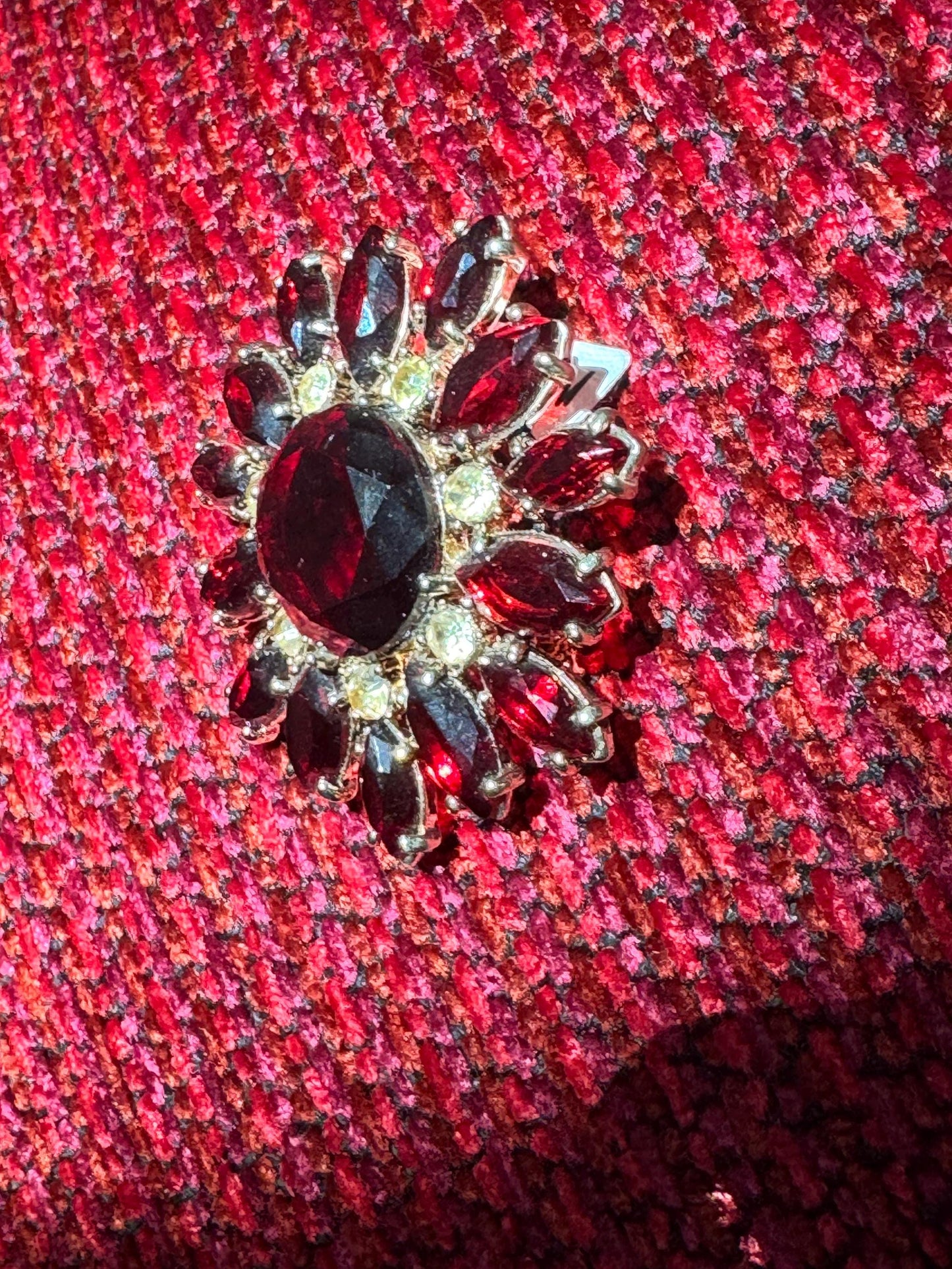Vintage MONET Red faceted Glass Regal Brooch