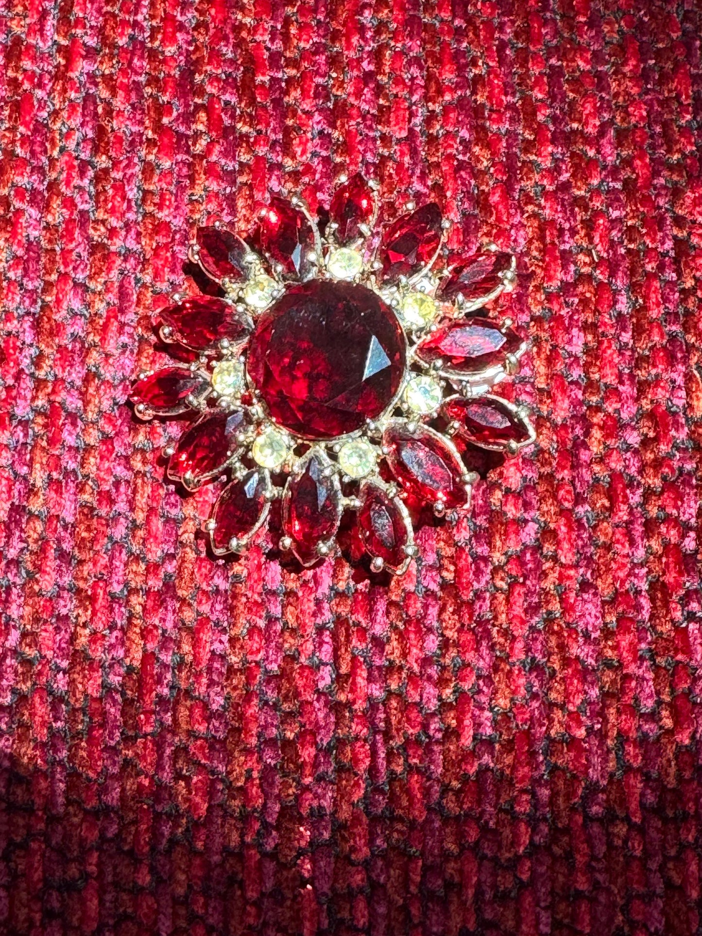 Vintage MONET Red faceted Glass Regal Brooch