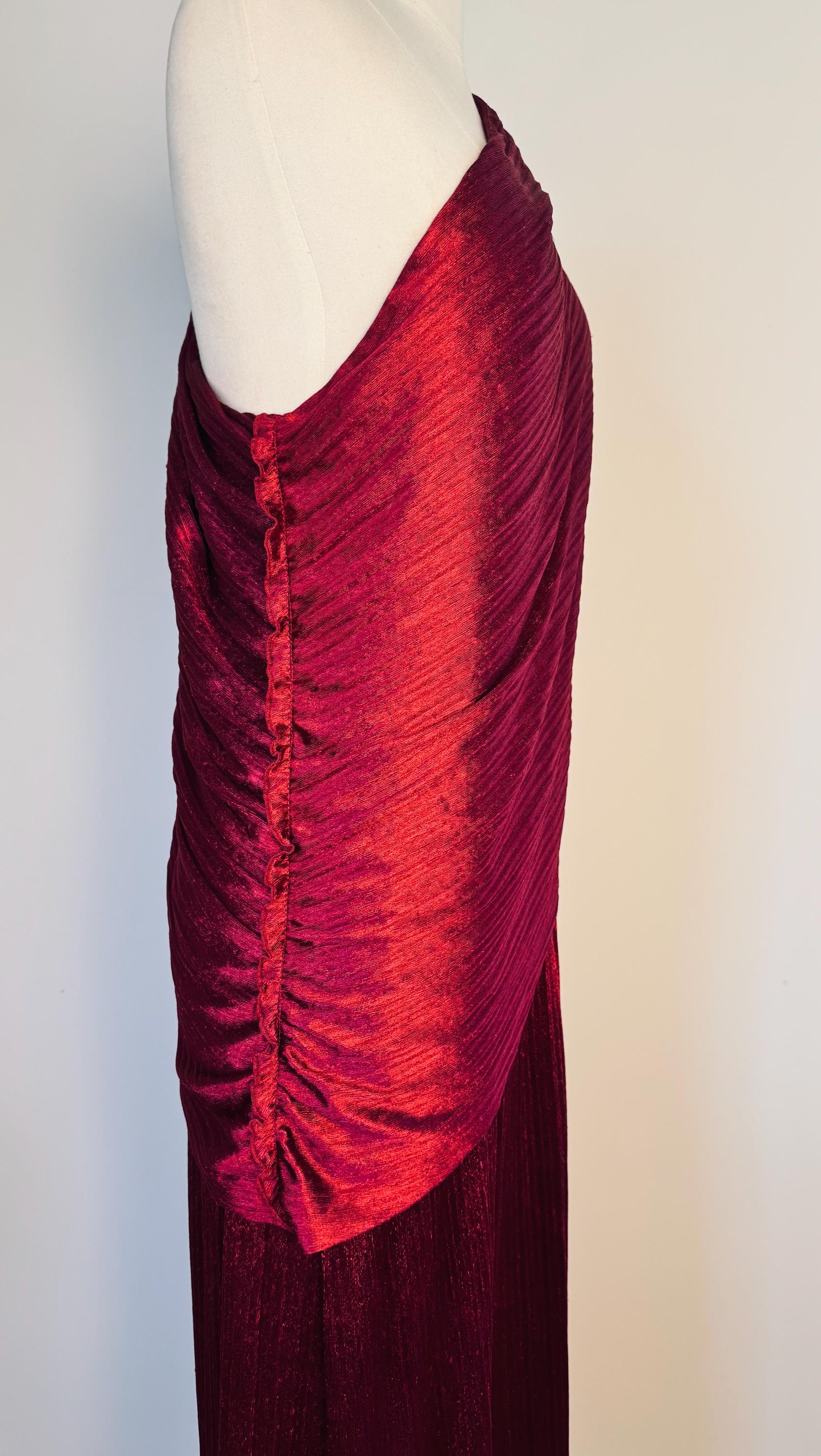 Mary McFadden Collection I Velvelteen Plisse One Shoulder Gown
