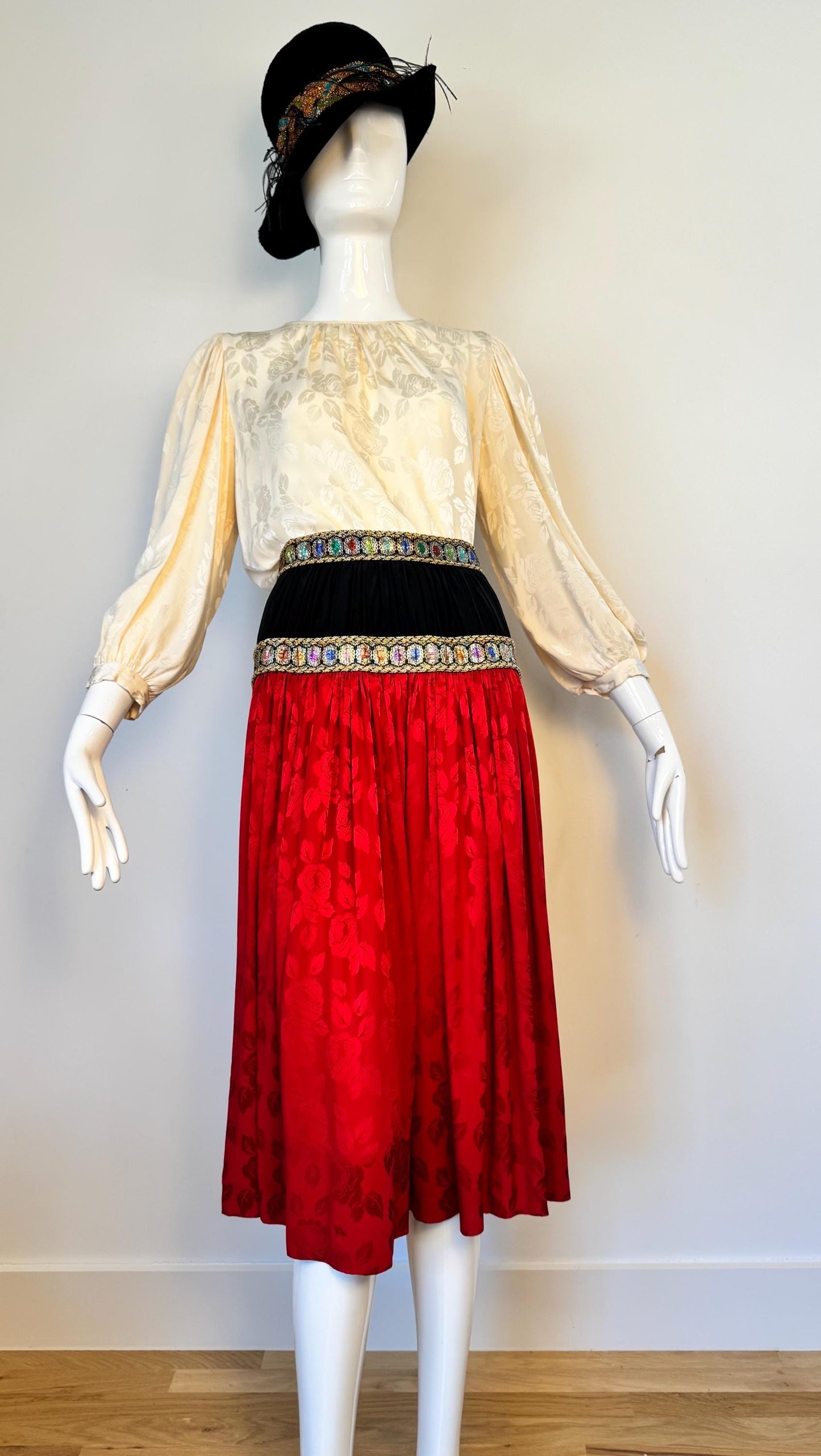 Vintage Miss O by Oscar De La Renta Silk Skirt and Blouse Set