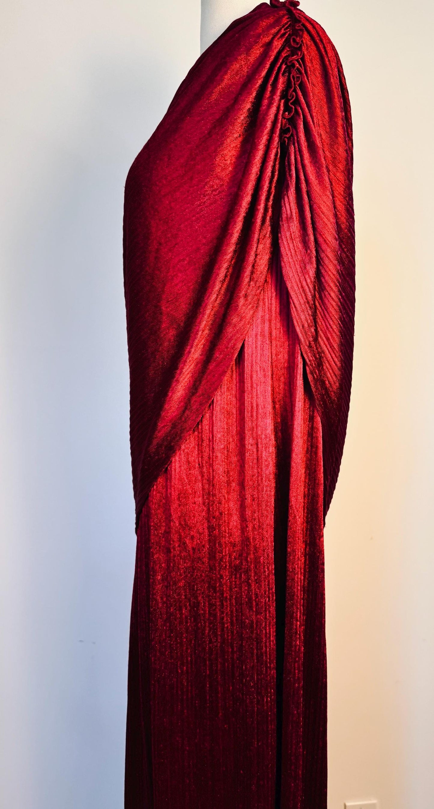 Mary McFadden Collection I Velvelteen Plisse One Shoulder Gown