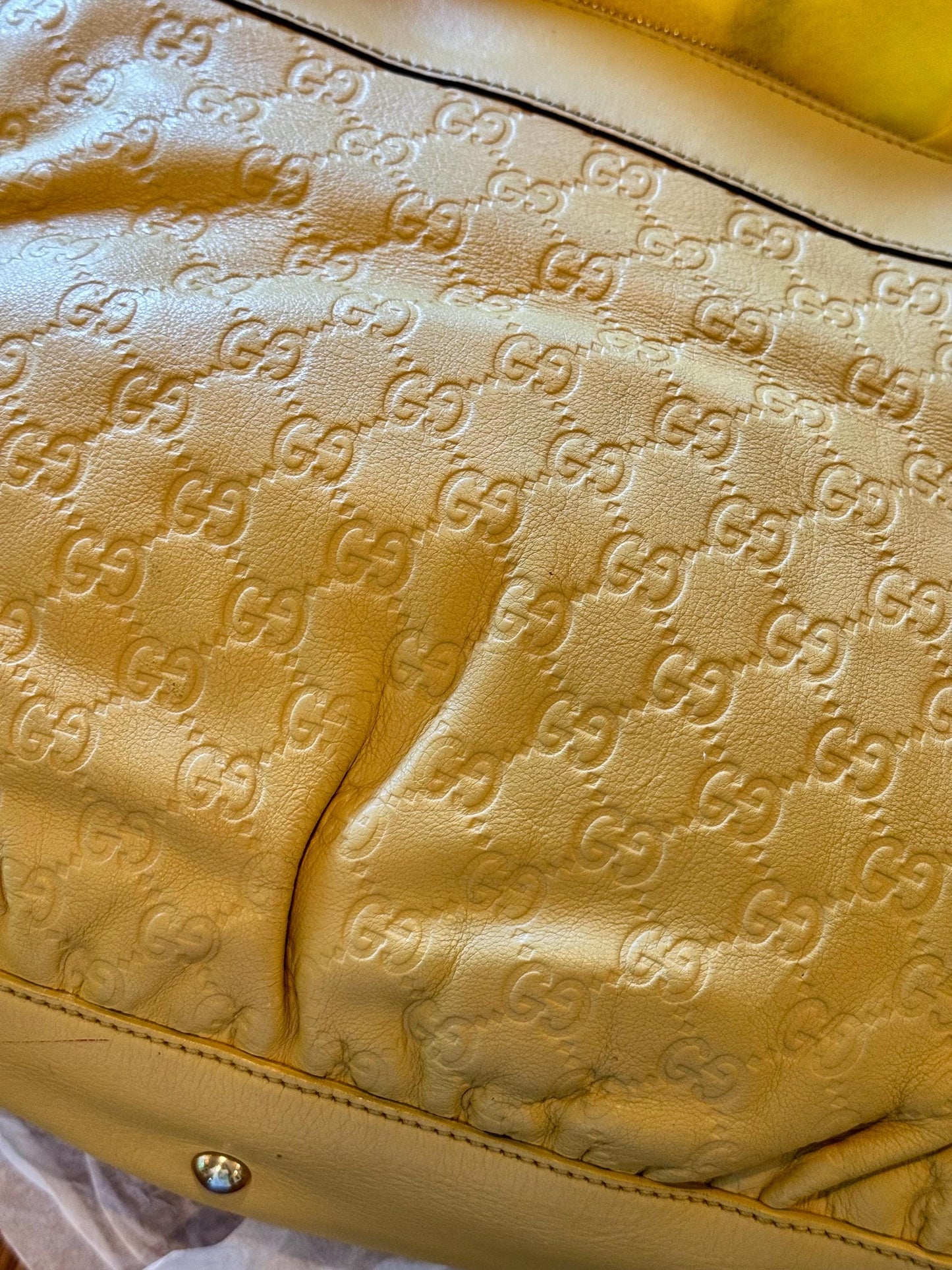 Vintage Y2K Gucci Guccissima Logo Embossed Leather Hand Bag.