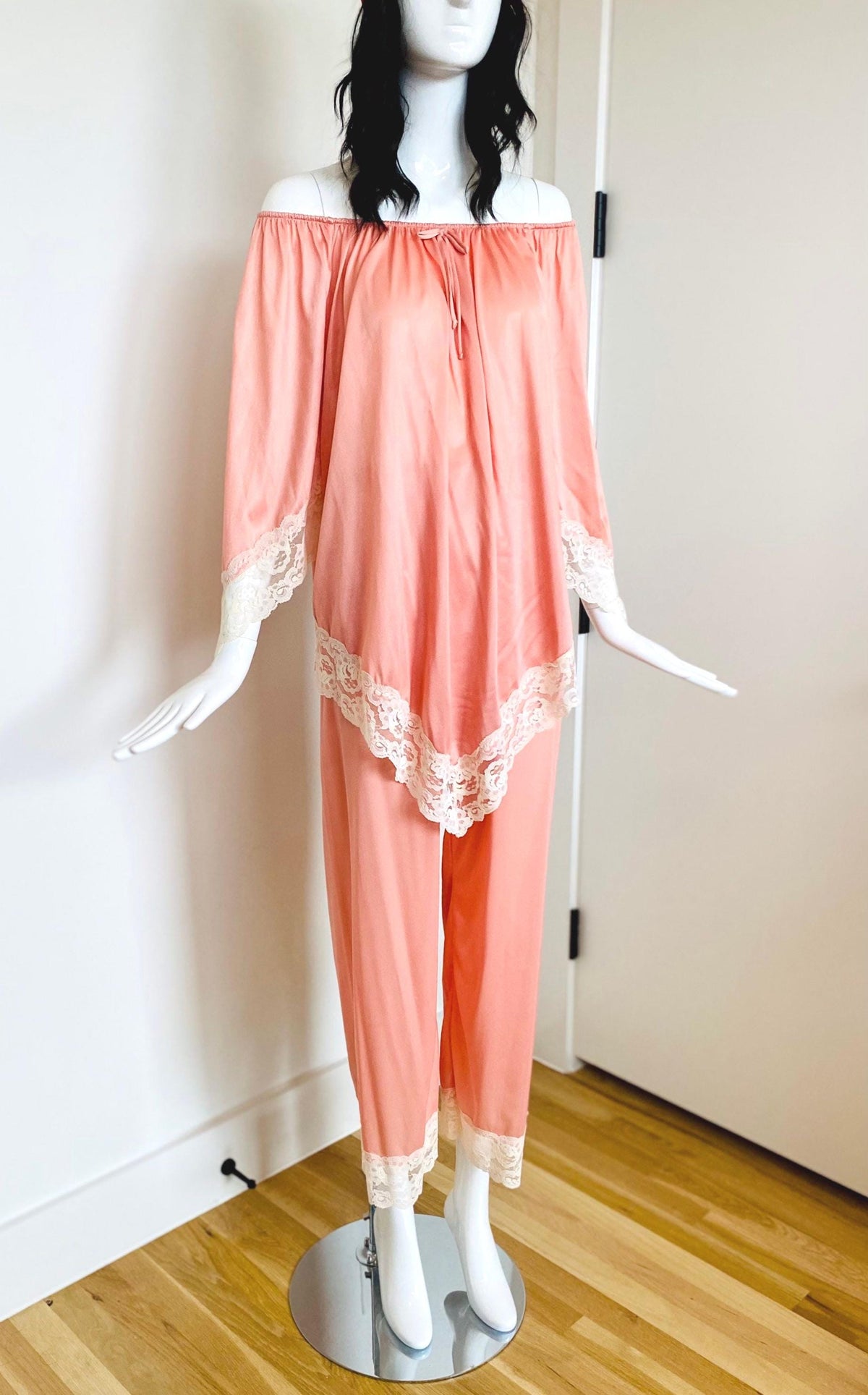 60s Boho Peachy Pink Nylon Lace Off the Shoulder Loungewear PJs