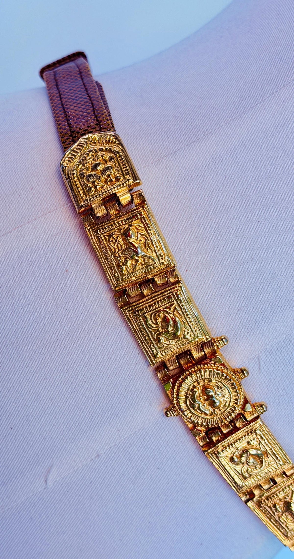 Vintage Disco Era Alexis Kirk Gold Plated Skinny Reptile Belt