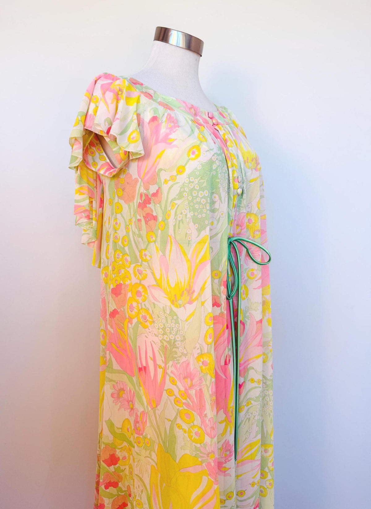Vintage Floral Lucie Ann Sweeping Peignoir Nylon Set