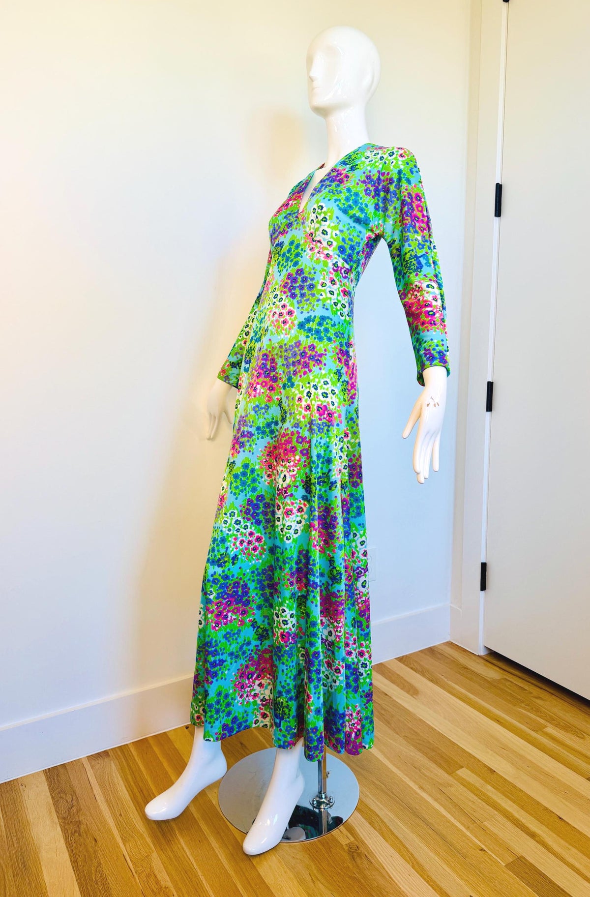 70s Anne Fogarty Bright Floral Print Maxi Dress