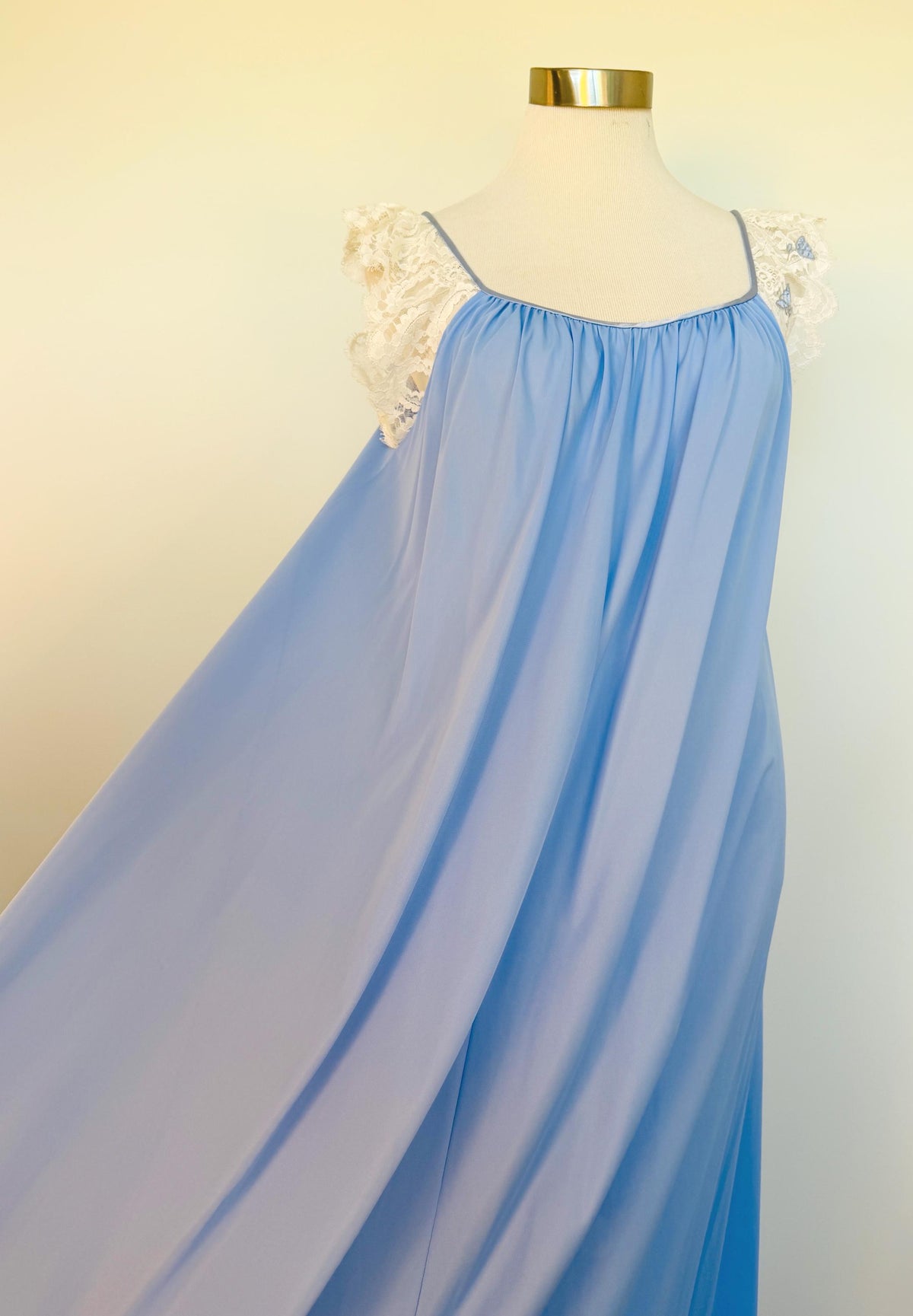 Vintage Lucie Ann of Beverly Hills Blue Lace and Nylon Slip Dress
