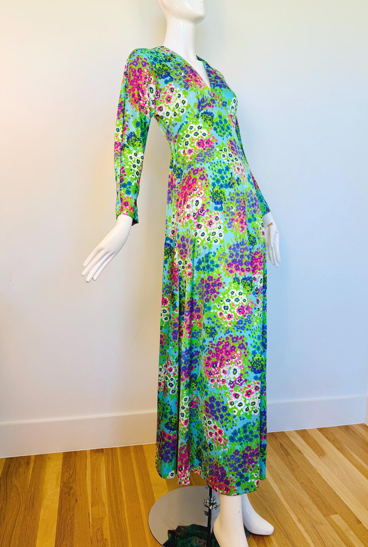 70s Anne Fogarty Bright Floral Print Maxi Dress