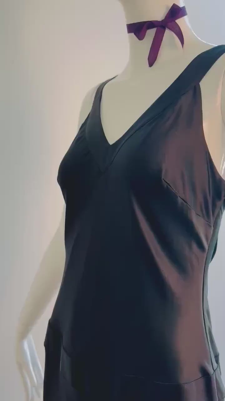 90s Y2K Papell Boutique Silk Gown With a Train