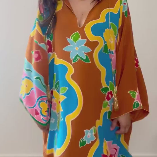 1981 Oscar de La Renta Silk Printed Caftan and Wide Pant Ensemble