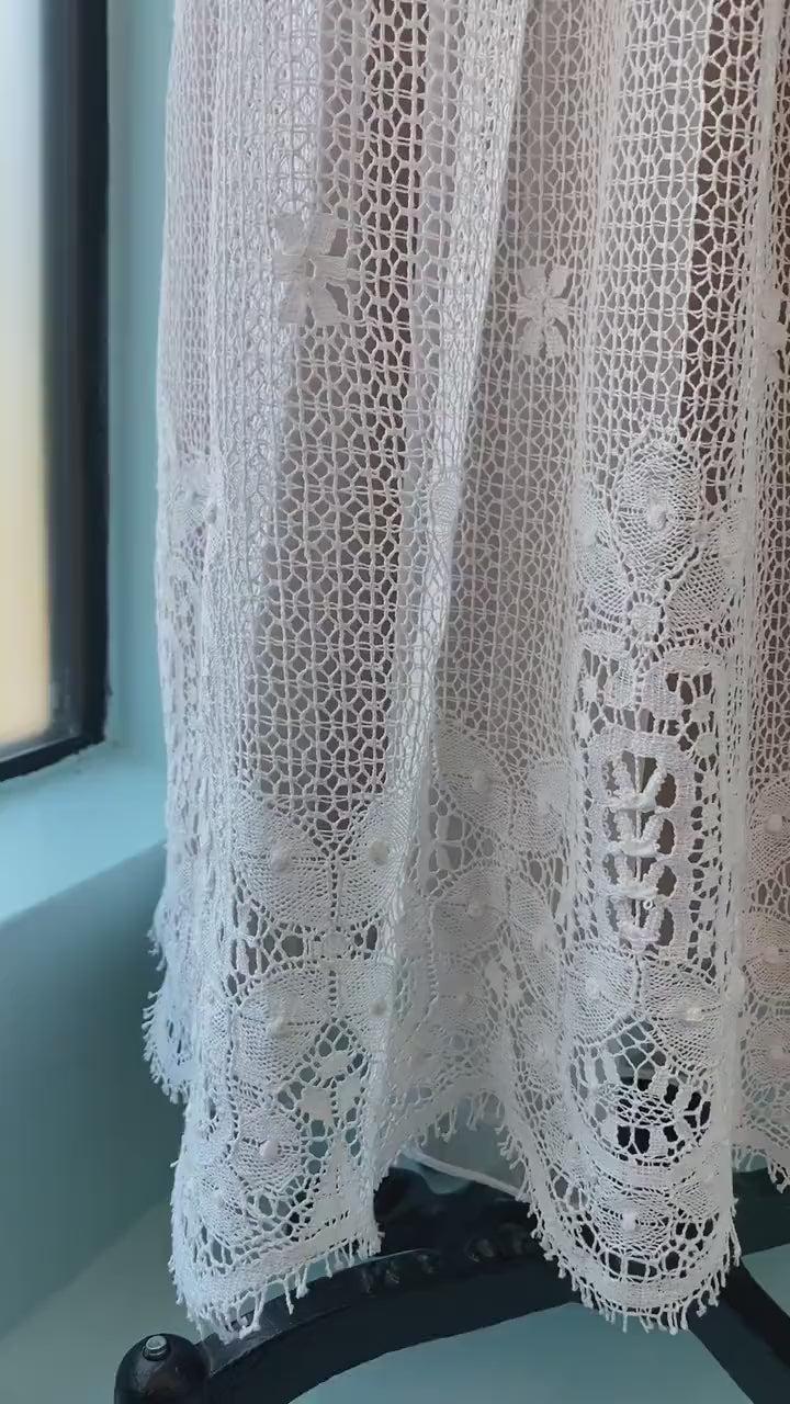 Mollie Parnis White Lace Strapless Maxi Dress