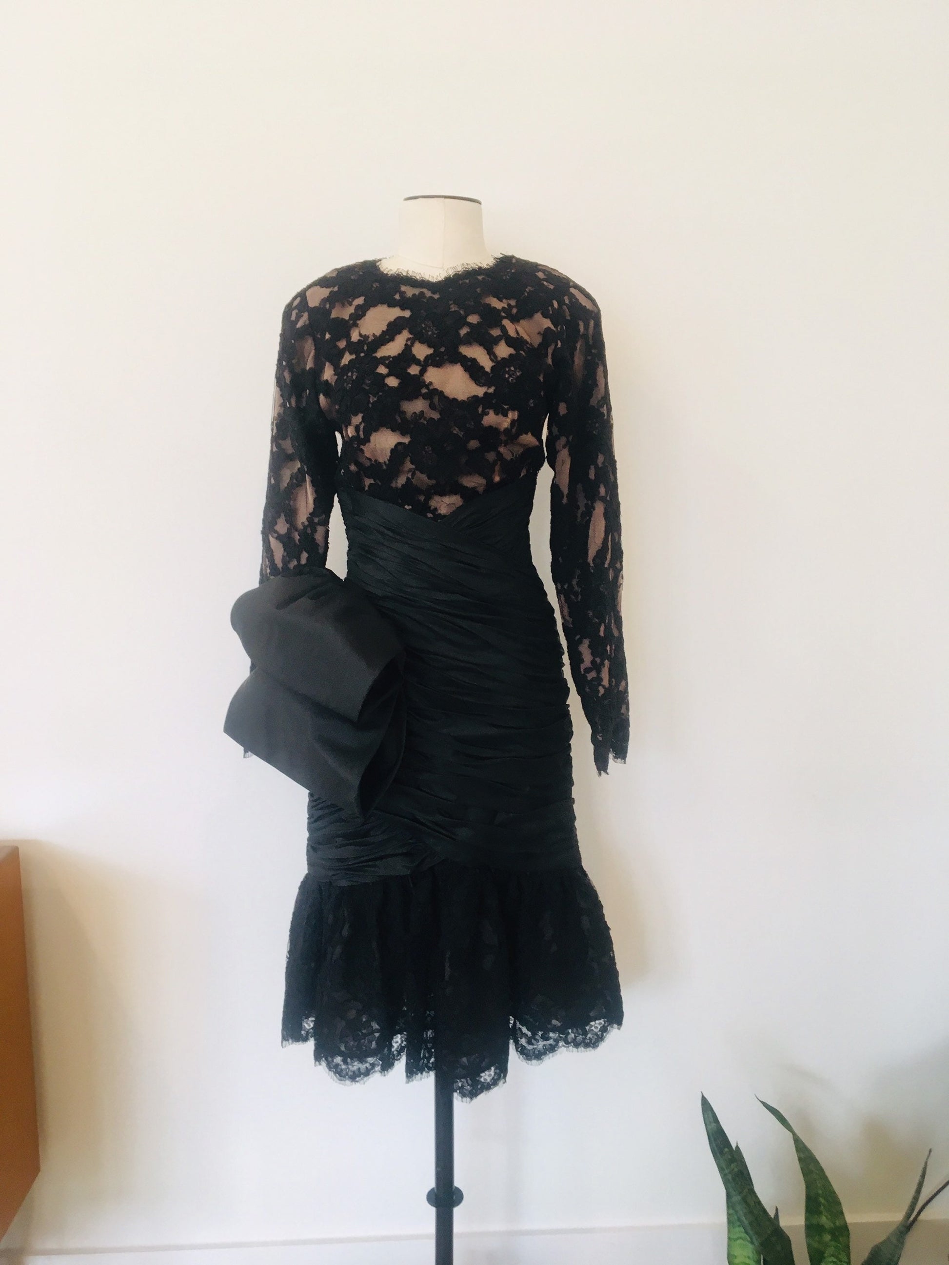 Ruben PANIS Vintage Black Lace Formal Dress / Jarin by Ruben Panis / Vintage Party dress / Vintage Formal LBD