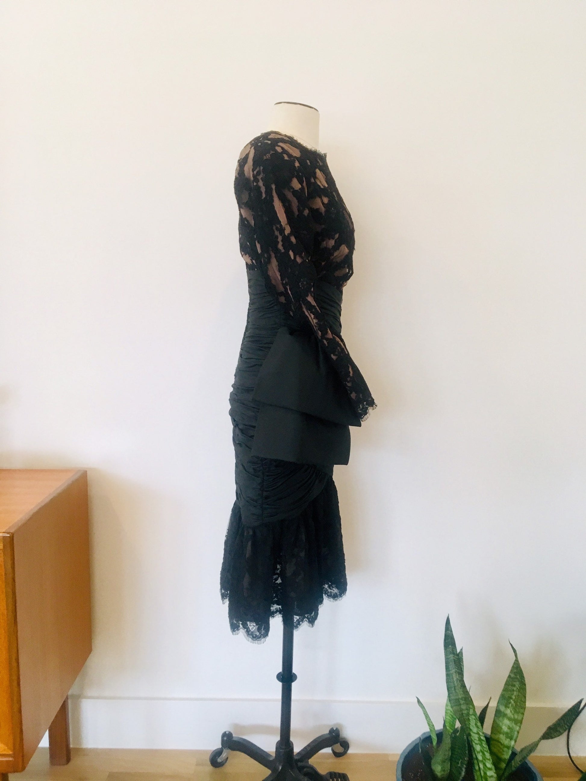 Ruben PANIS Vintage Black Lace Formal Dress / Jarin by Ruben Panis / Vintage Party dress / Vintage Formal LBD