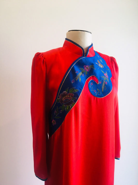 60s Mod Red Satin Hand Painted Mandarin Collar Double Side Slits Puffy Sleeves Application Asian Tunic Dress