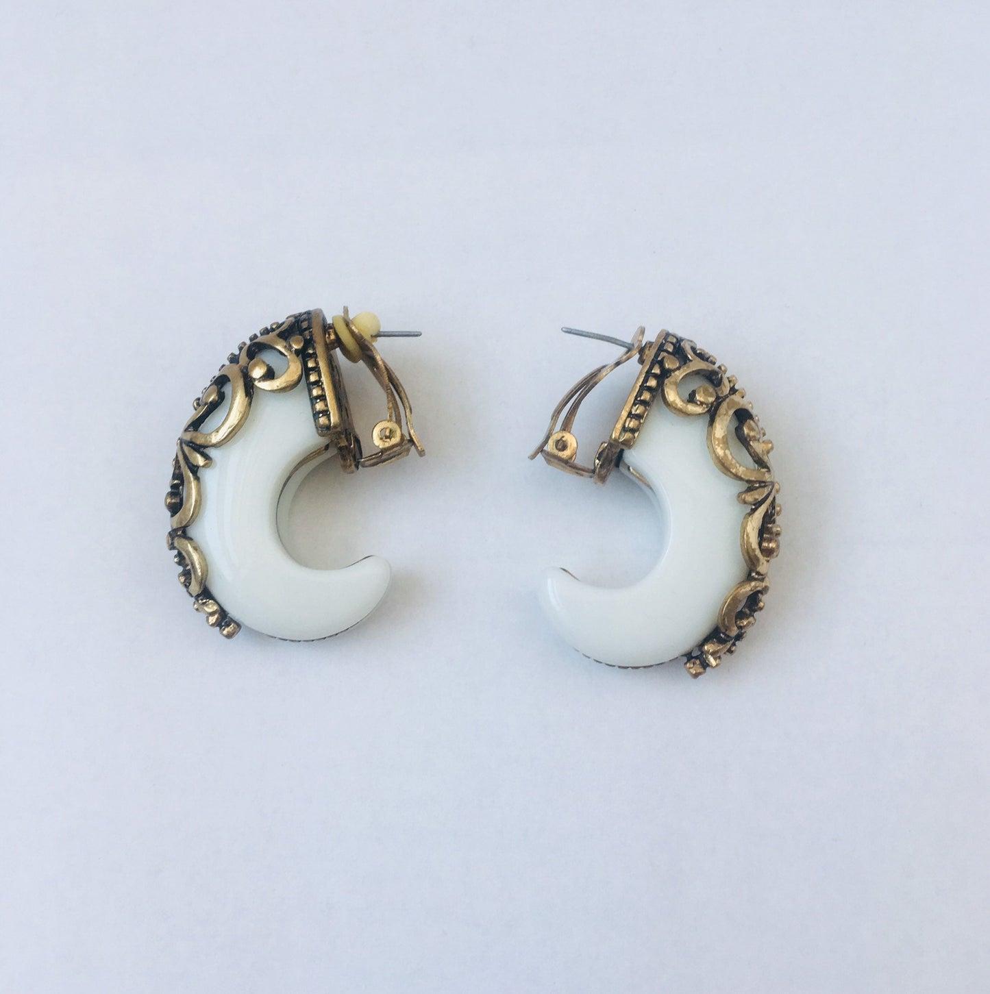 80s Oversized Horn And Brass Earrings / Rare Runway Earrings/ Vintage Tribal Faux Horn Earrings