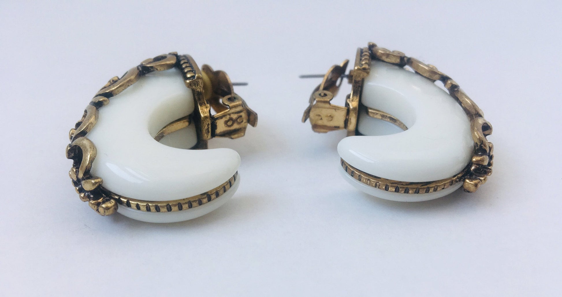 80s Oversized Horn And Brass Earrings / Rare Runway Earrings/ Vintage Tribal Faux Horn Earrings