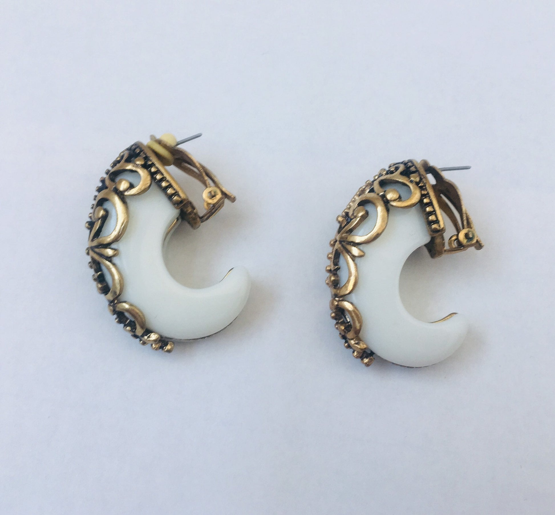 80s Oversized Horn And Brass Earrings / Rare Runway Earrings/ Vintage Tribal Faux Horn Earrings