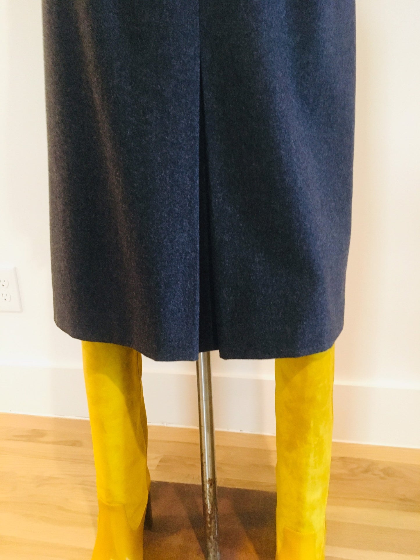 80s Valentino Wool Midi / Vintage Designer Gray Wool Front Pleat Midi Skirt / Gray Wool Midi