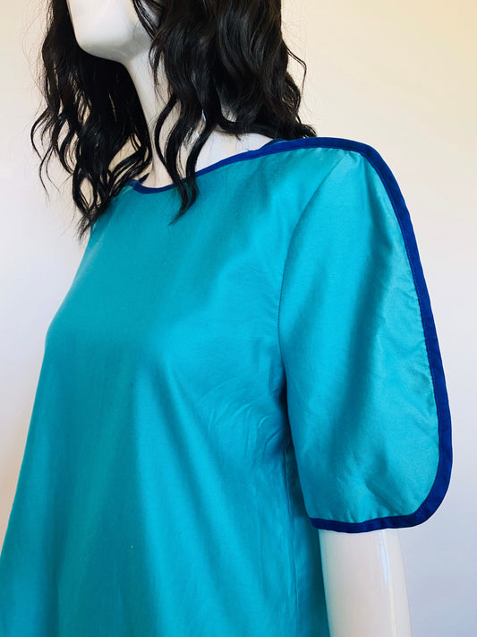 80s Jeanne Marc Rare Cotton Bright Blue Rounded Hem Pipping Dramatic Sleeves Back Button Tunic Top