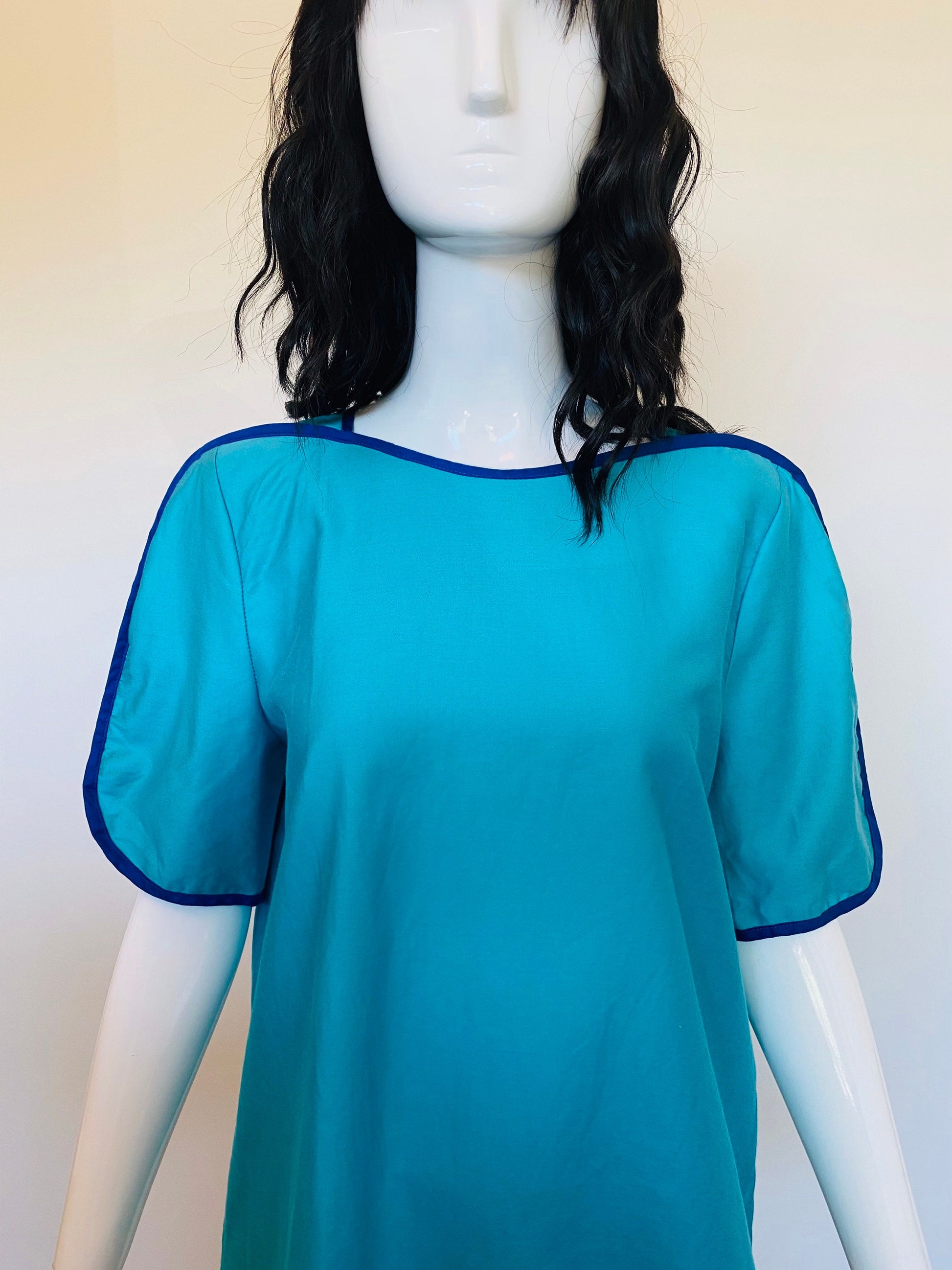 80s Jeanne Marc Rare Cotton Bright Blue Rounded Hem Pipping Dramatic Sleeves Back Button Tunic Top