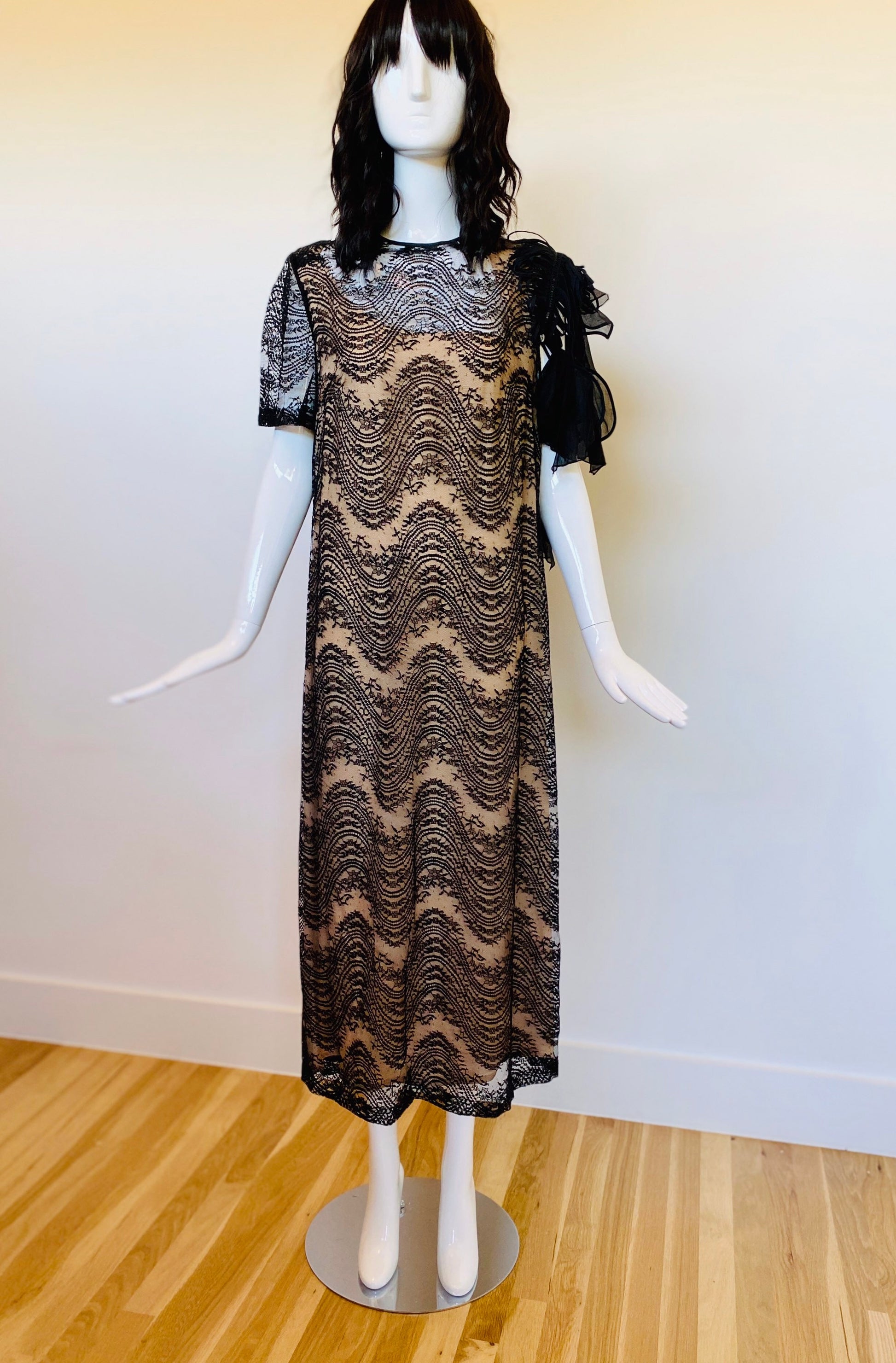 Fe Zandi Couture Black Lace Sexy Long Party Dress Shoulder Application