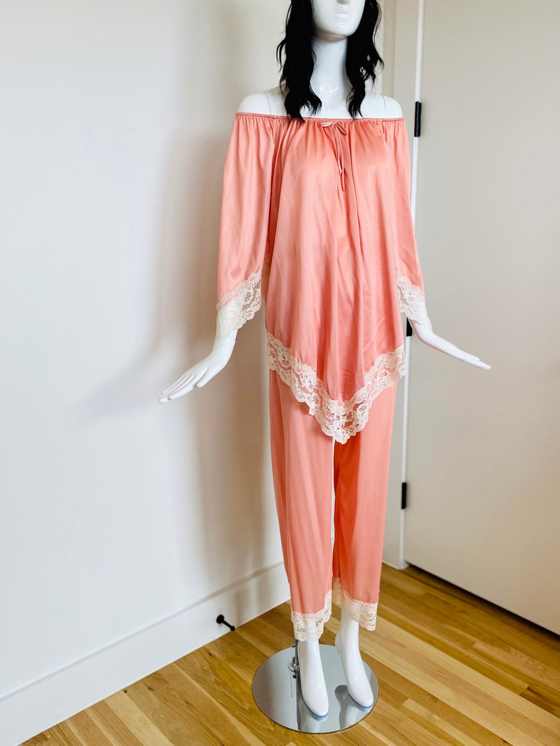 60s Boho Peachy Pink Nylon Lace Off the Shoulder Loungewear PJs