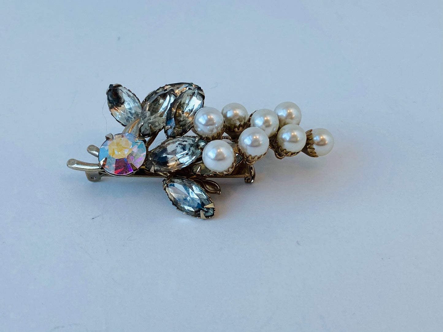 Antique Imitation Pearl and Glass Crystal Grape Vine 3D Gold Tone Statement 3" Brooch