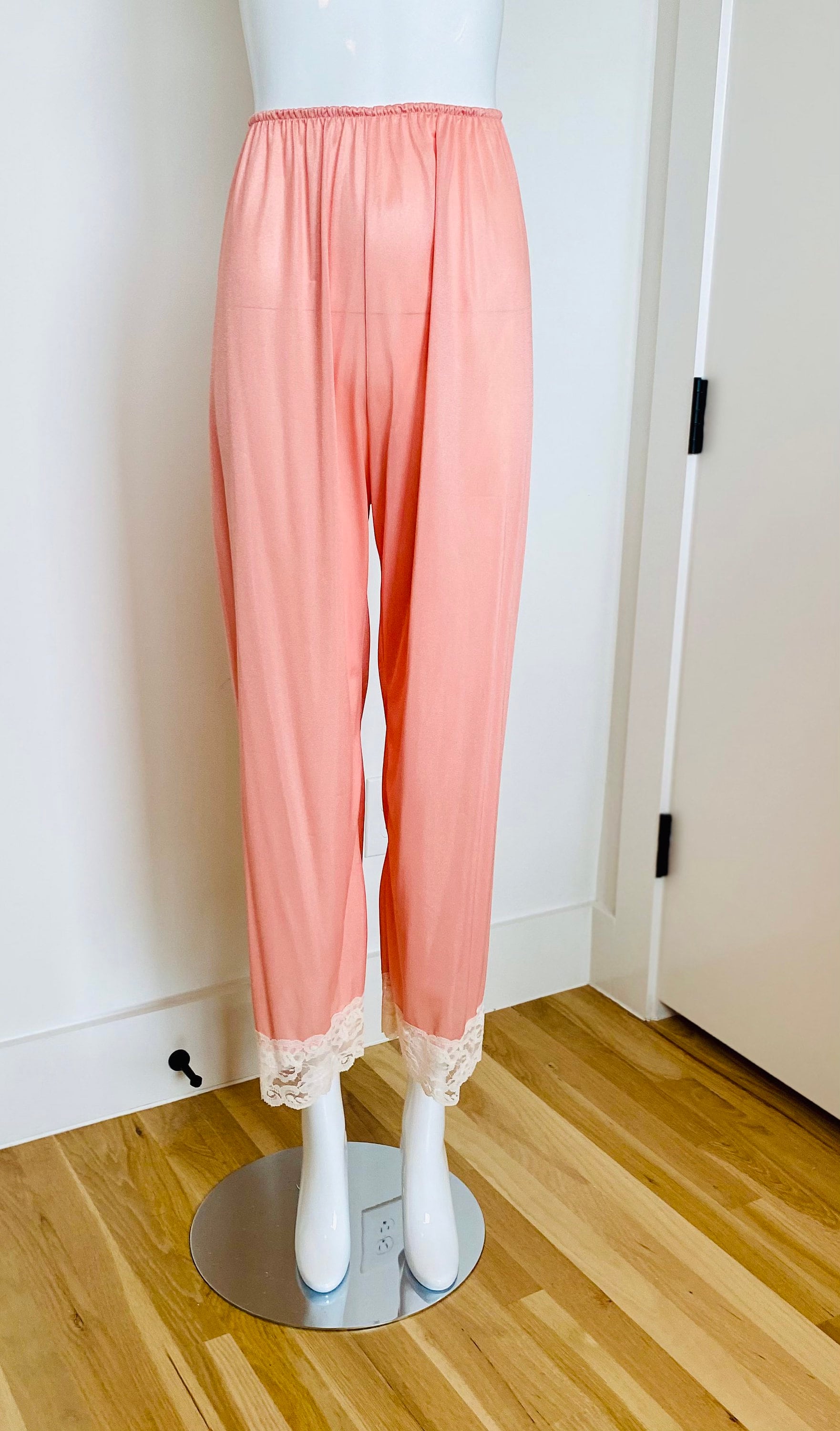 60s Boho Peachy Pink Nylon Lace Off the Shoulder Loungewear PJs