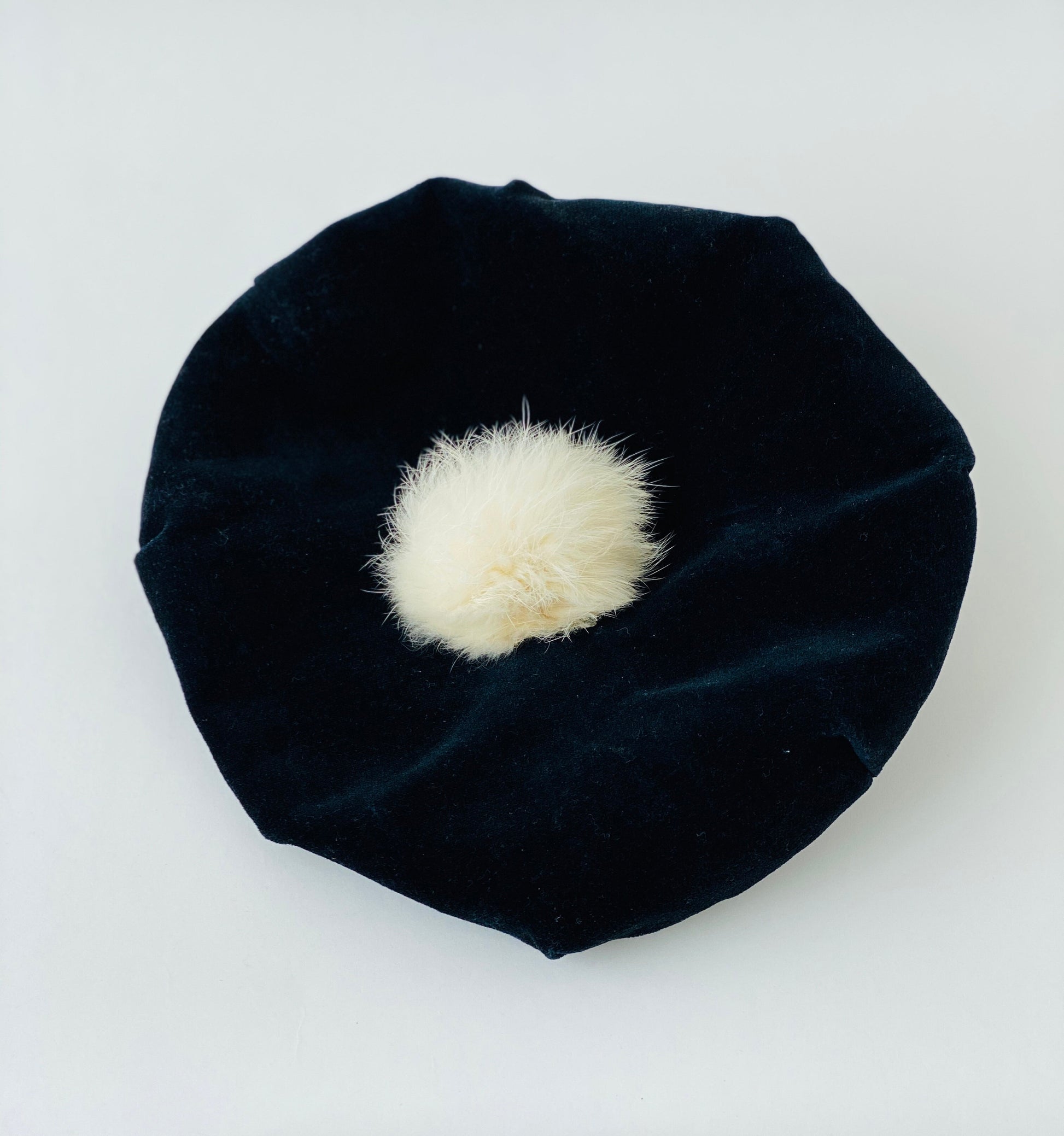 60s Kids Groovy Black Velvet Slouchy Beret With White Fur Pom Pom Top Hat 21" round