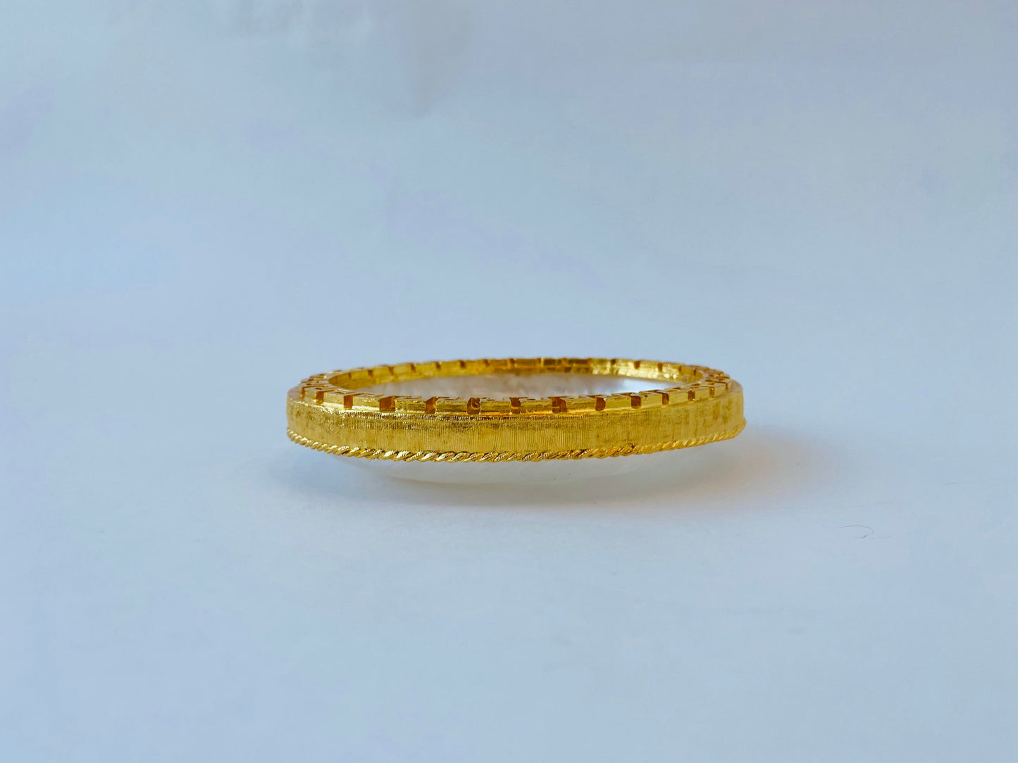 80s Rare Vintage Mother of Pearl Gold Plated Fancy Trinket Jewelry Dish