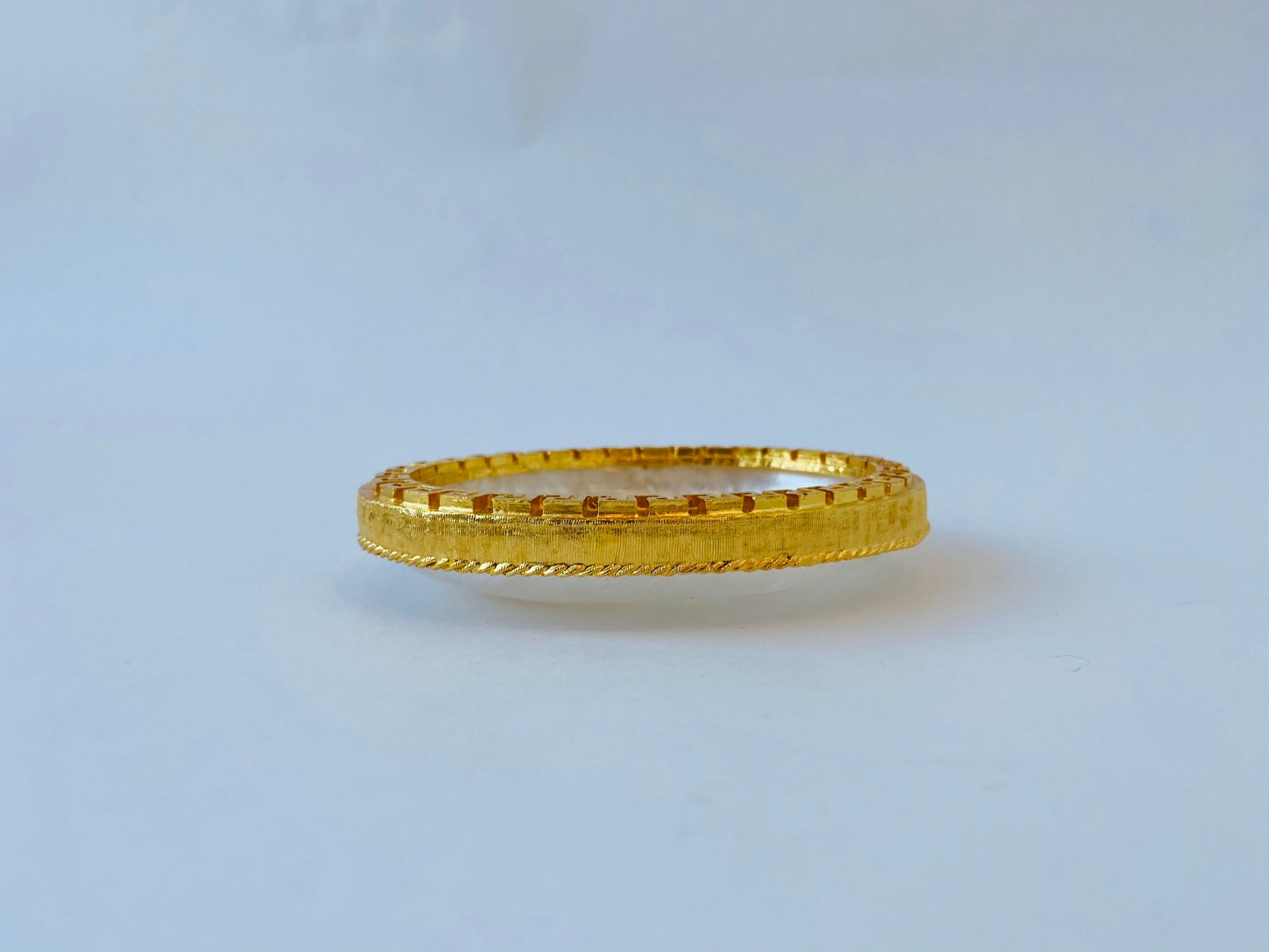 80s Rare Vintage Mother of Pearl Gold Plated Fancy Trinket Jewelry Dish