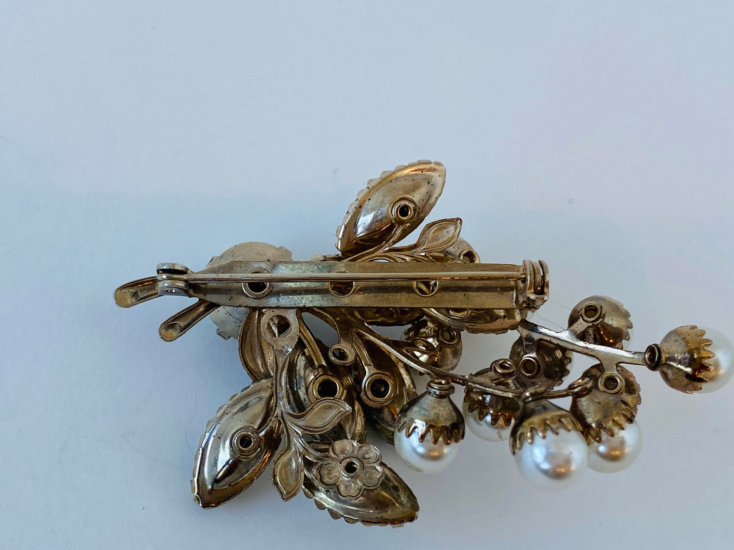 Antique Imitation Pearl and Glass Crystal Grape Vine 3D Gold Tone Statement 3" Brooch
