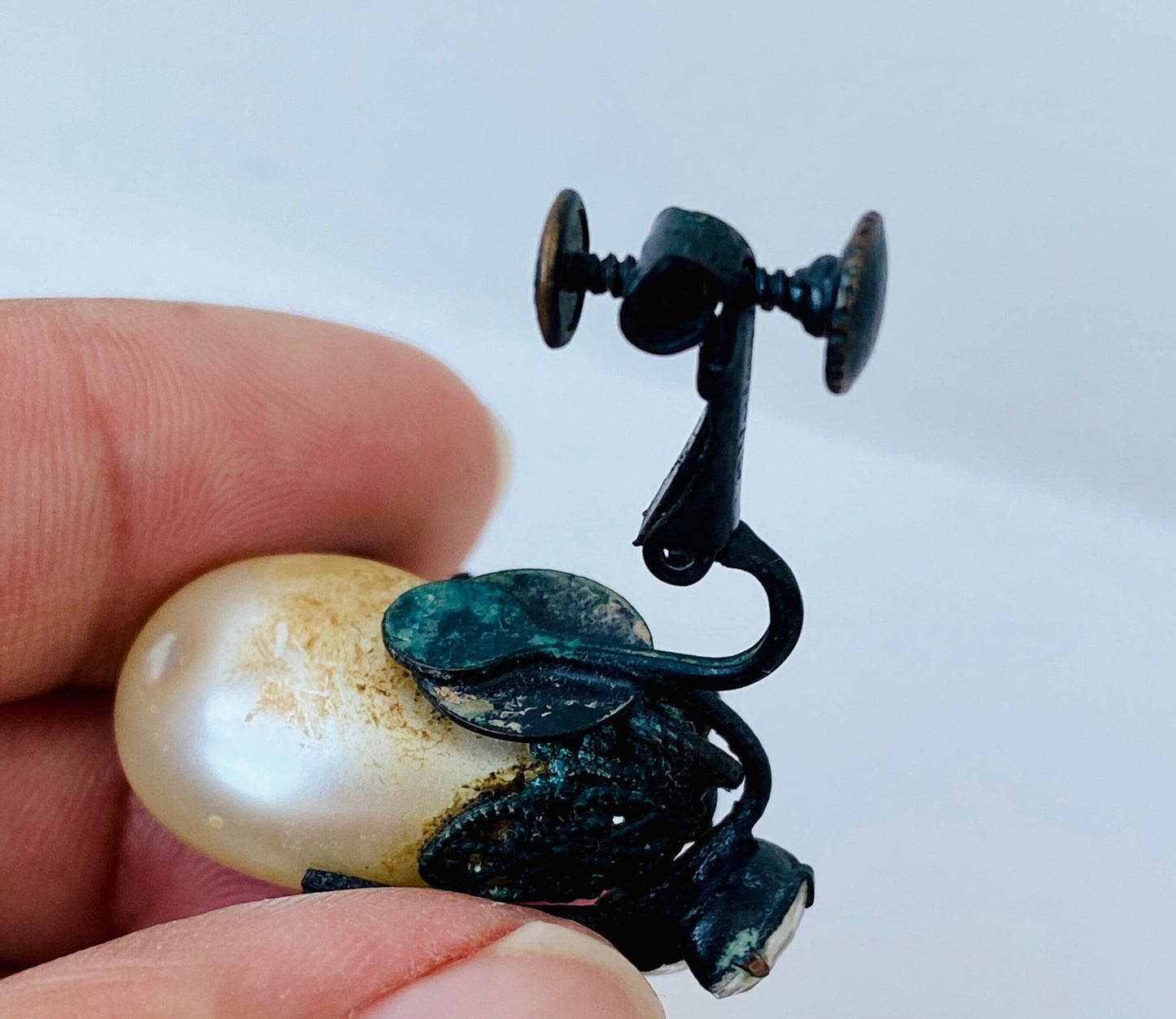 Rare 40s Signed Vendome Coro Pearl and Crystal Rhinestone Hematite Statement Clip on screw backs Earrings