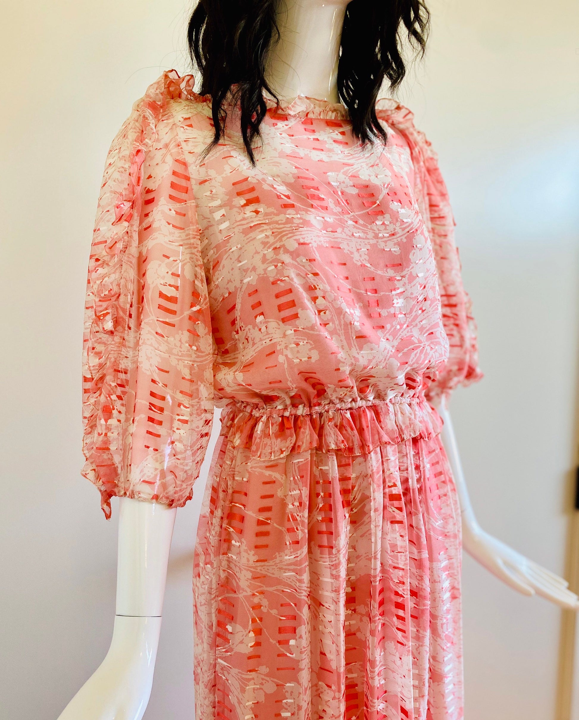 XS/S 70s Gentillesse by Diane Dickinson Silk Burn Out Printed Iridescent Ruffled Neckline Chiffon Dress Balloon Sleeves NWT DeadStock