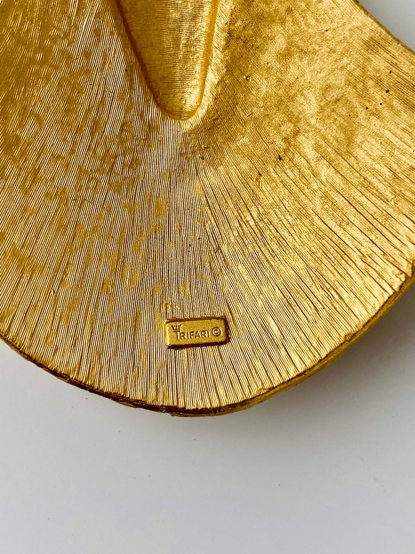 1970s TRIFARI Signed Egyptian Revival Gold Necklace Snake Chain Art Deco Style 25" Long