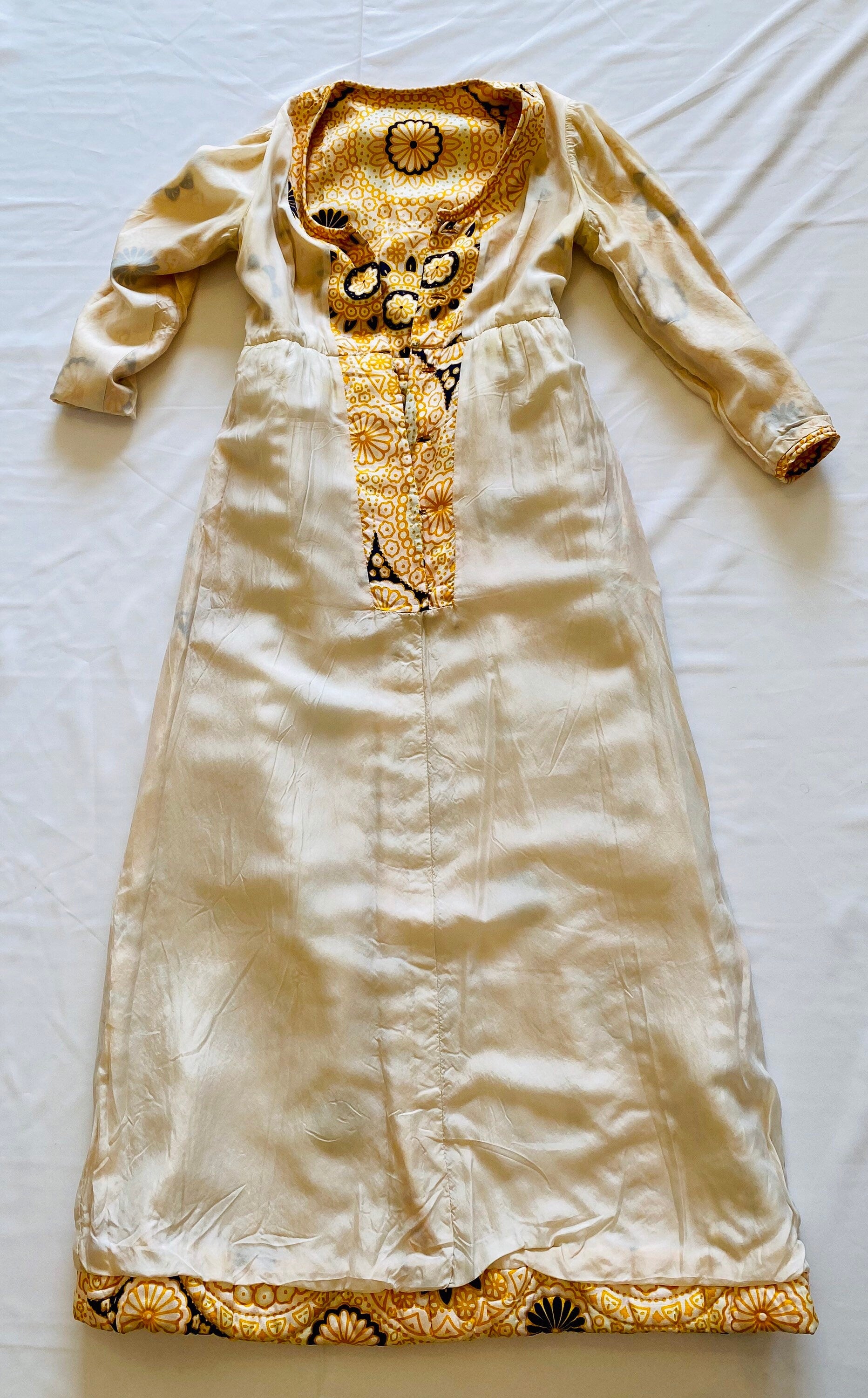 60s Dynasty Hong Kong Retro Printed Long Sleeves Quilted Maxi Hostess Dress