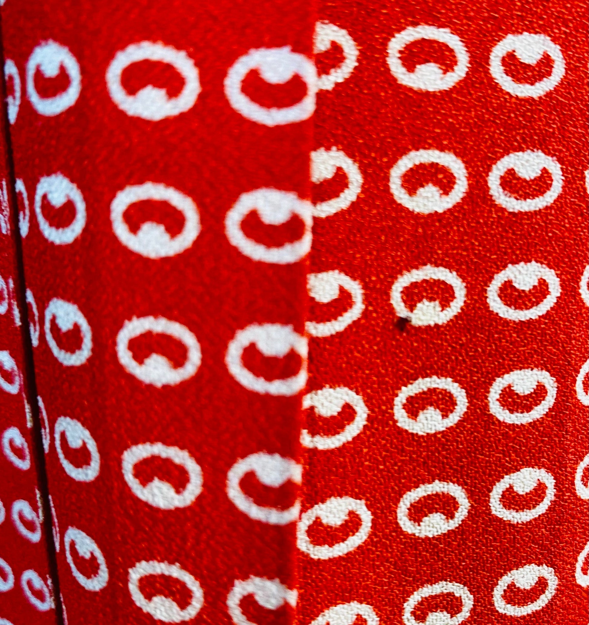 Vintage Red Printed French Preppy Pleated Below The Knee Skirt Size 40 Billy Bonny