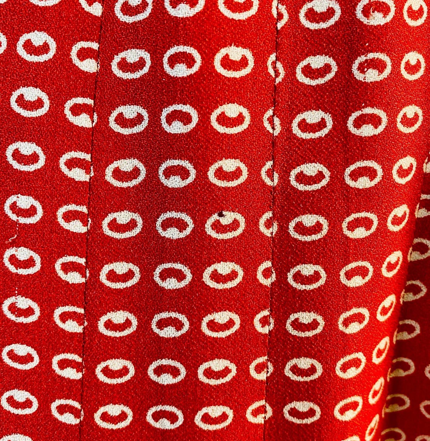 Vintage Red Printed French Preppy Pleated Below The Knee Skirt Size 40 Billy Bonny