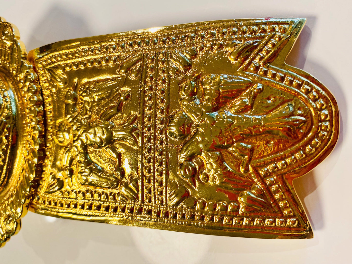 80s Designer Alexis Kirk Gold Plated Opulent Belt Buckle Statement Piece