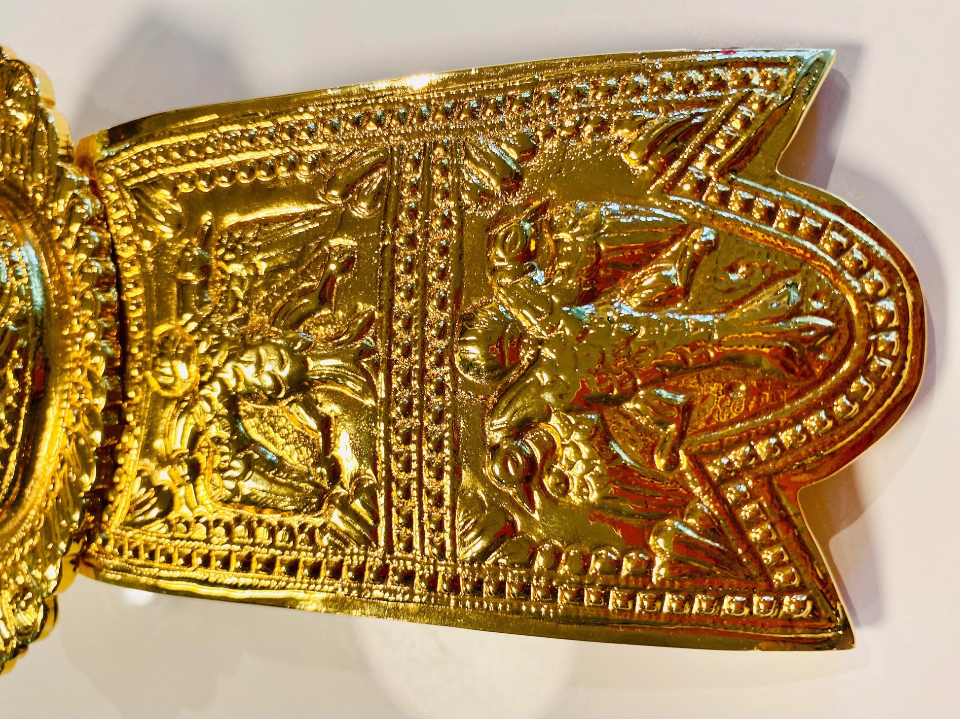 80s Designer Alexis Kirk Gold Plated Opulent Belt Buckle Statement Piece