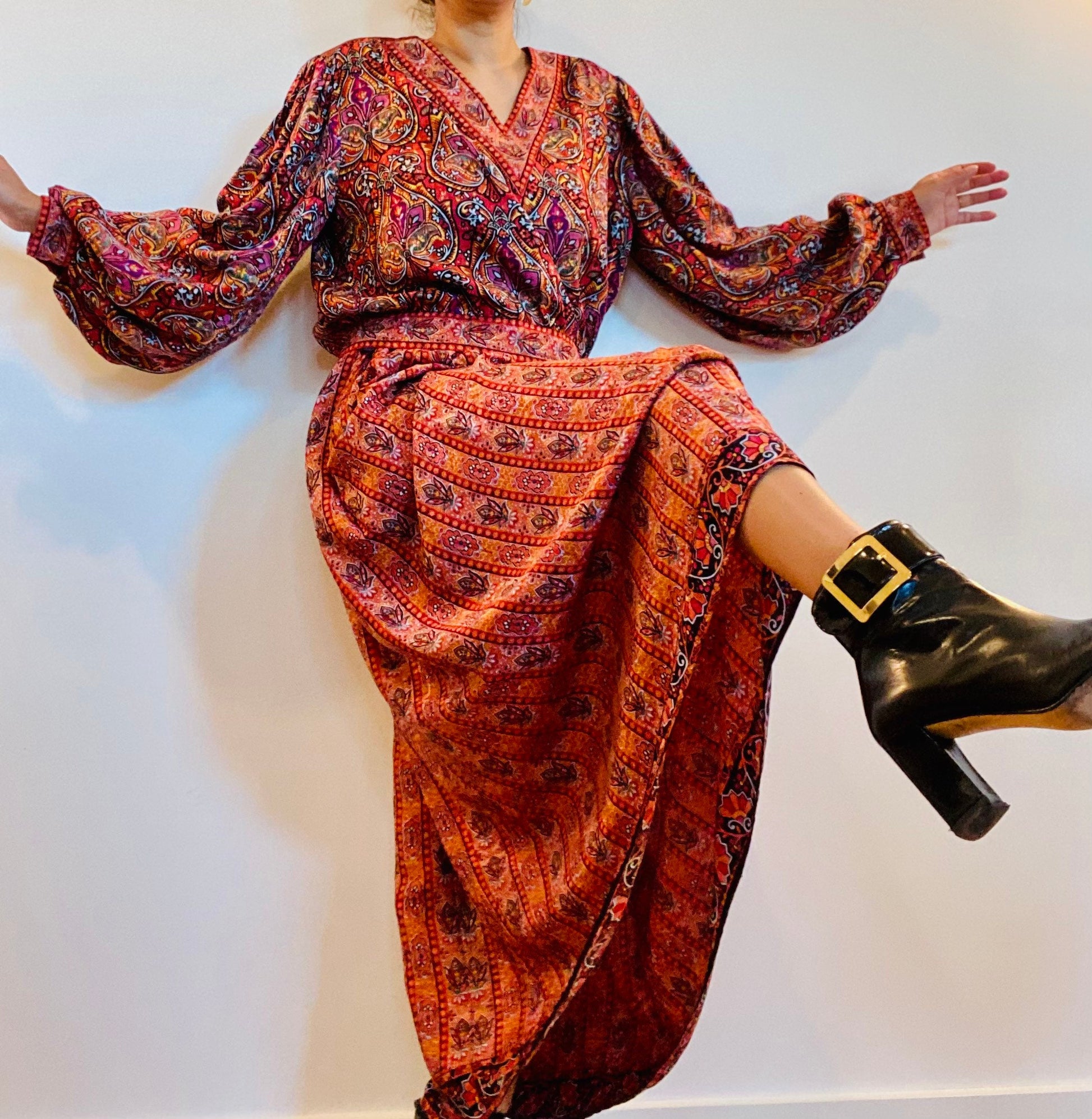 80s Miss O Oscar De La Renta Gypsy Paisley Silk Dramatic Balloon Sleeves Skirt Set 31" Waist