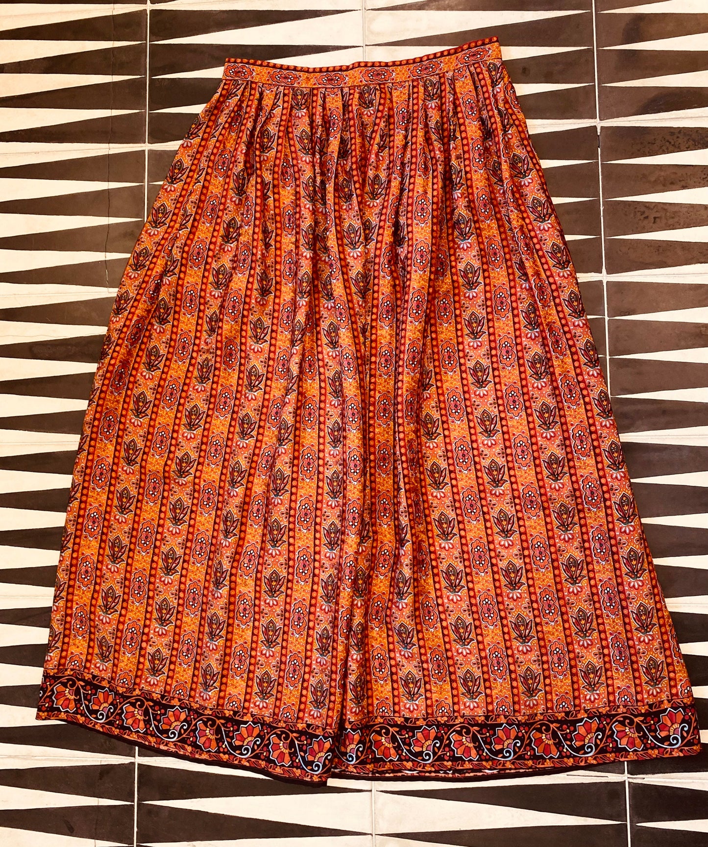 80s Miss O Oscar De La Renta Gypsy Paisley Silk Dramatic Balloon Sleeves Skirt Set 31" Waist