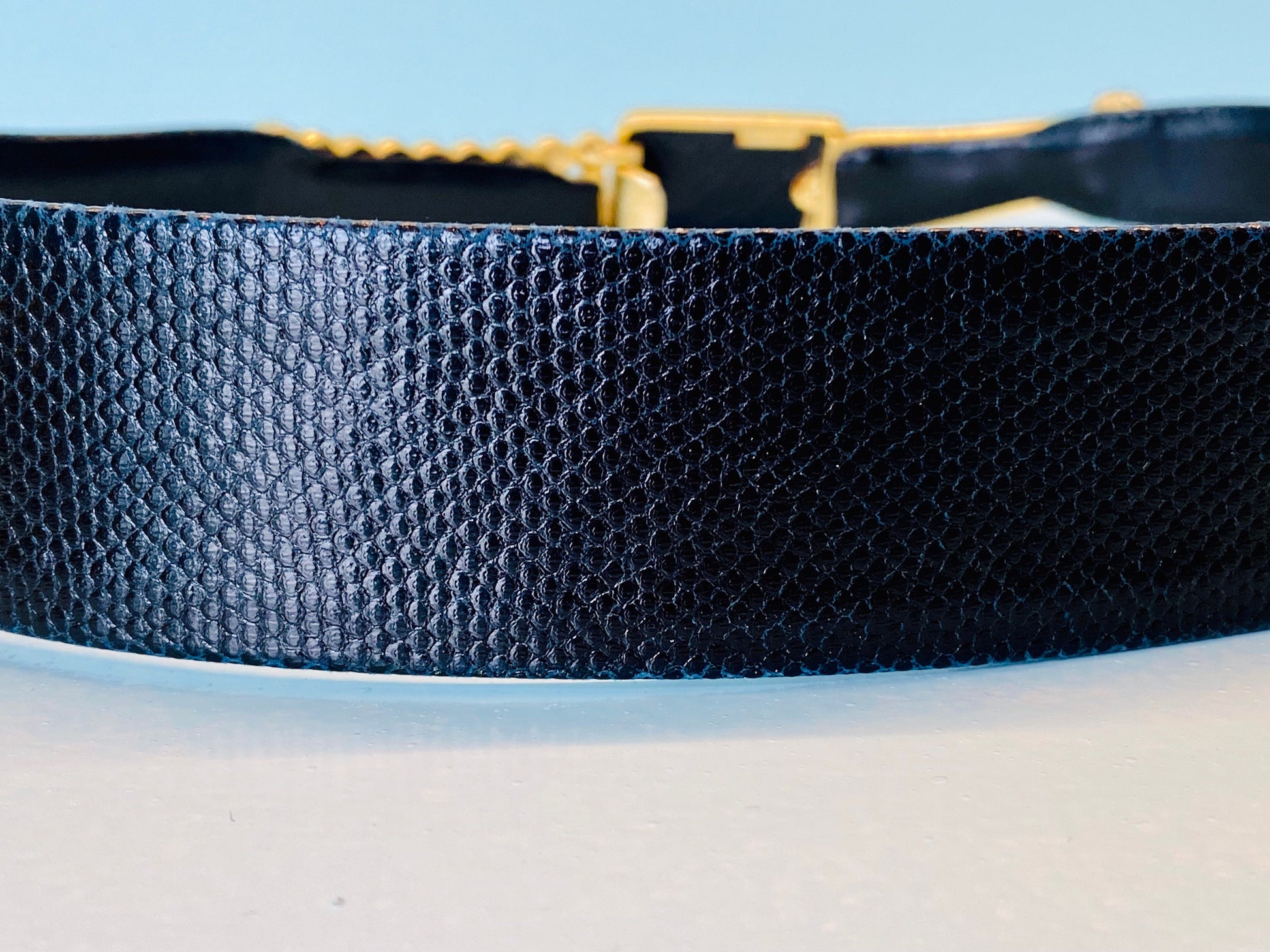 Judith Leiber Black Lizard Multi Stone Gold Plated Cabochon Buckle Adjustable Belt