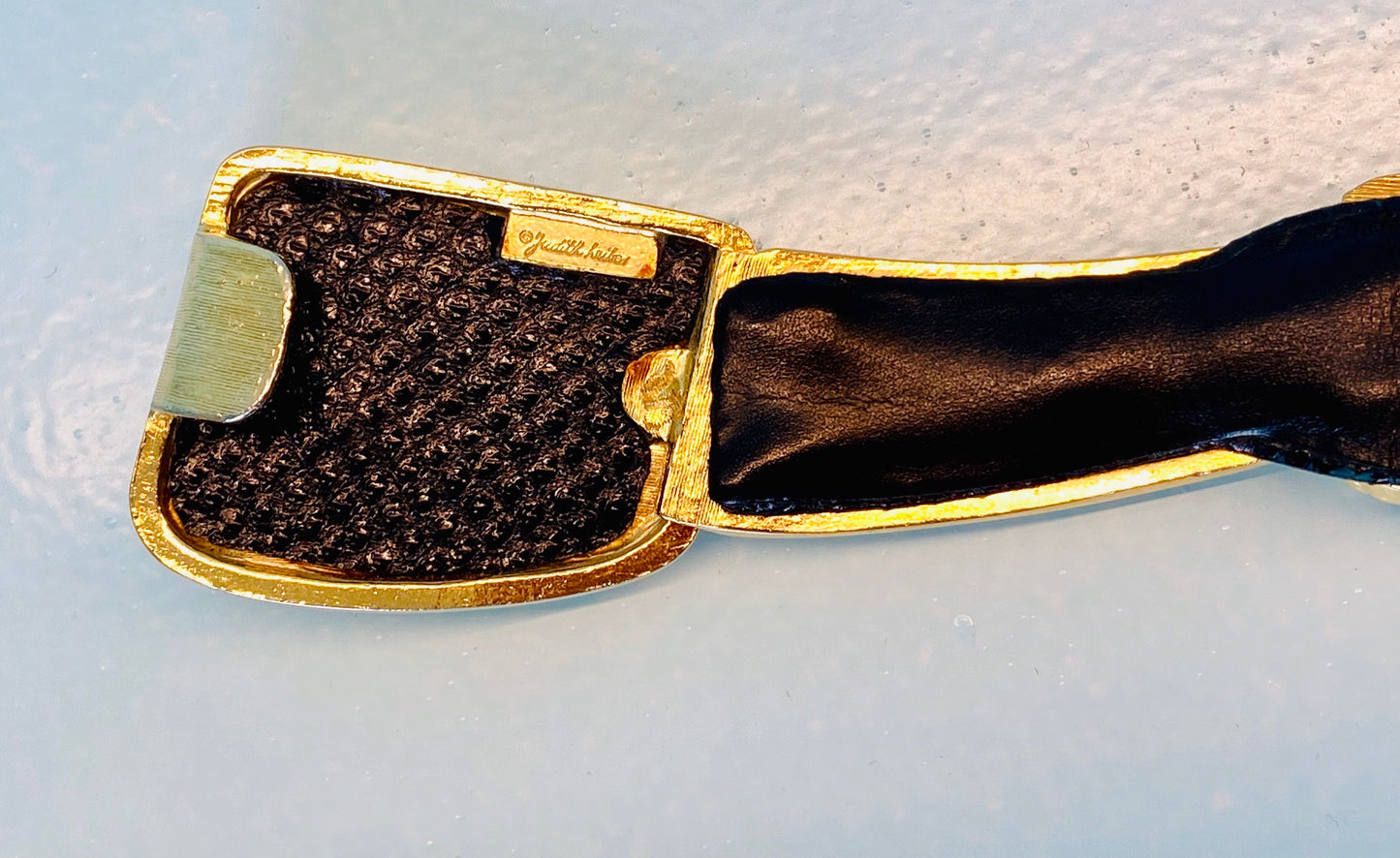 Judith Leiber Black Lizard Multi Stone Gold Plated Cabochon Buckle Adjustable Belt