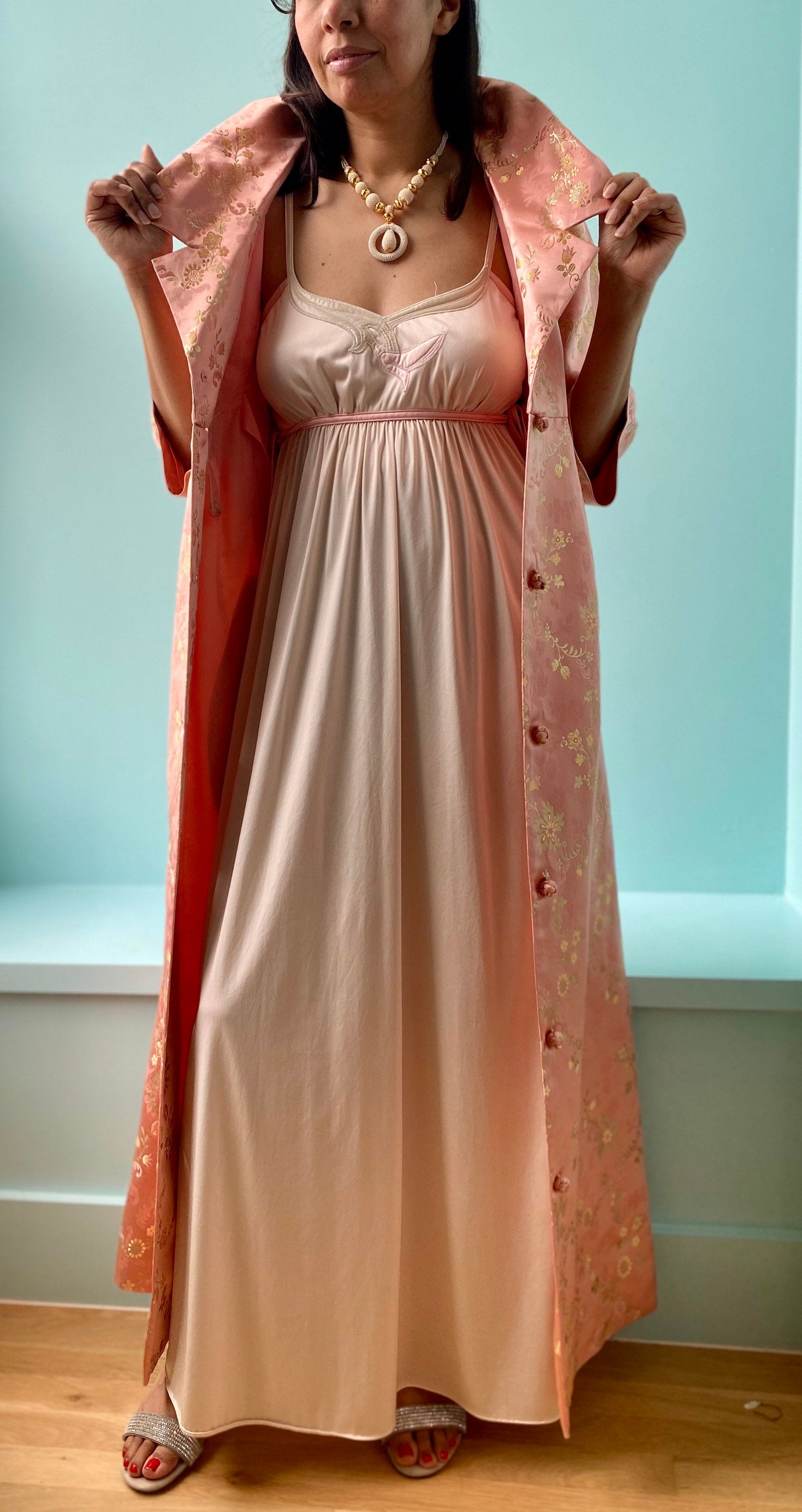 1950s Neiman Marcus Hong Kong Silk Pink and Gold Brocade Collard Button Down House Coat Dress