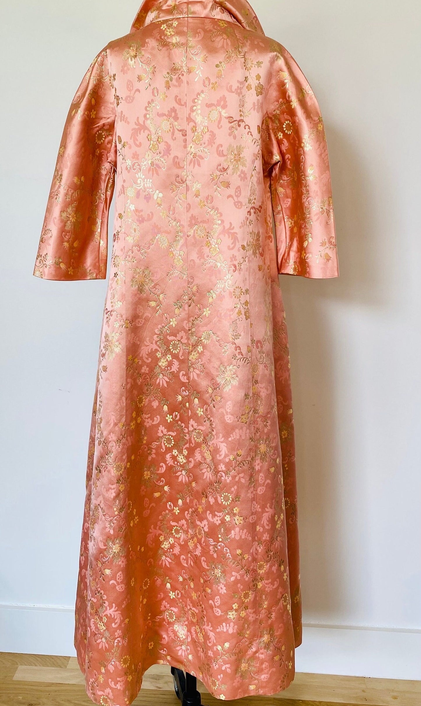 1950s Neiman Marcus Hong Kong Silk Pink and Gold Brocade Collard Button Down House Coat Dress