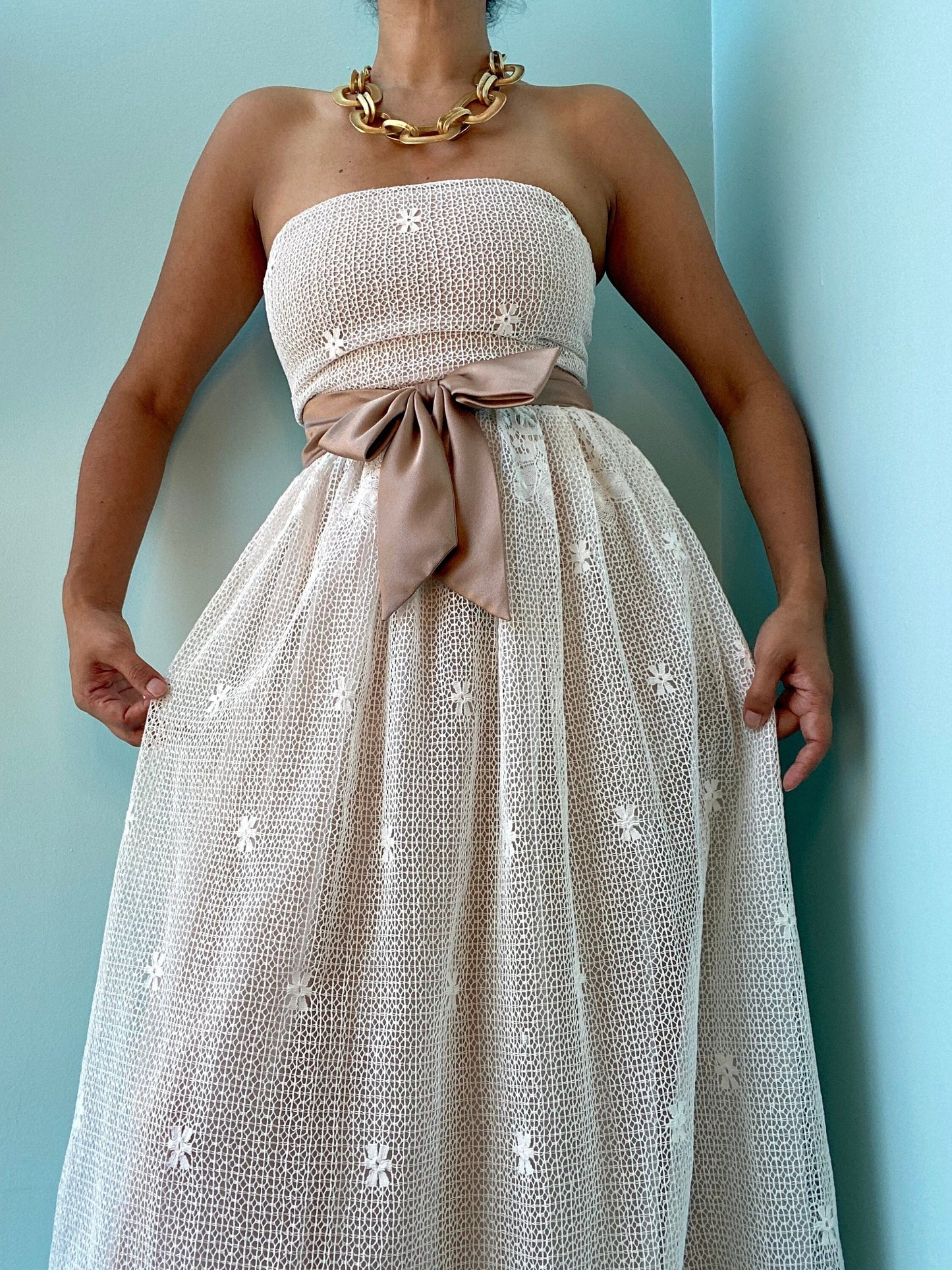 Mollie Parnis White Lace Strapless Maxi Dress