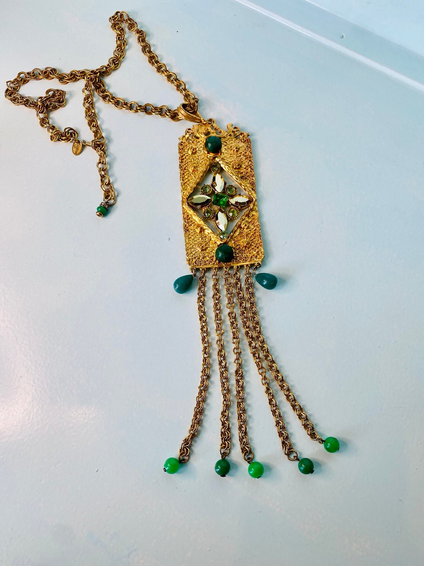 VENDOME Antique Massive Pendant Faux Jade Necklace