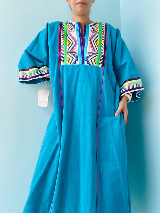 60s Diseno Delfis Mexican Embroidered Calf Length Kaftan